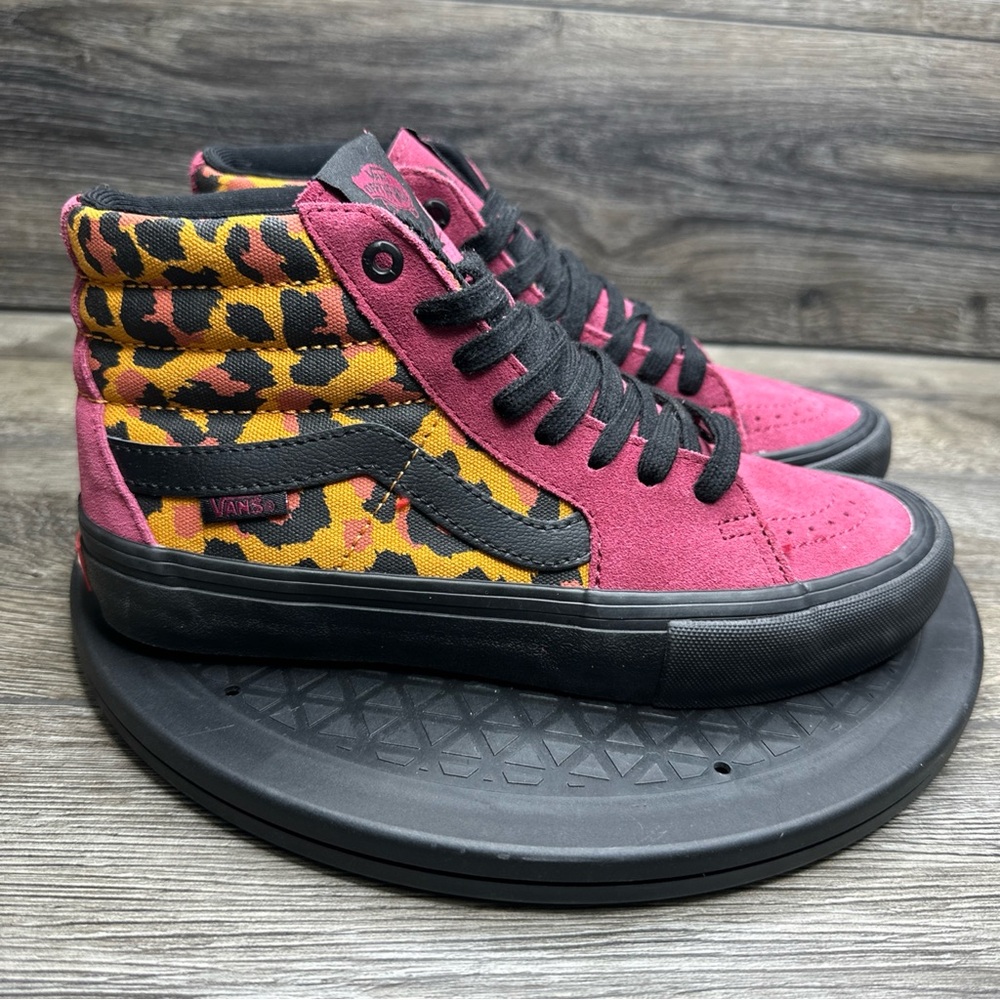 Vans Off the Wall High Top Shoes Skateboarding Purple Leopard Women 7 Men 5.5